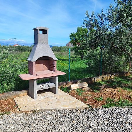 'Olive Grove' Camping House-Near The Beach Divulje Luaran gambar