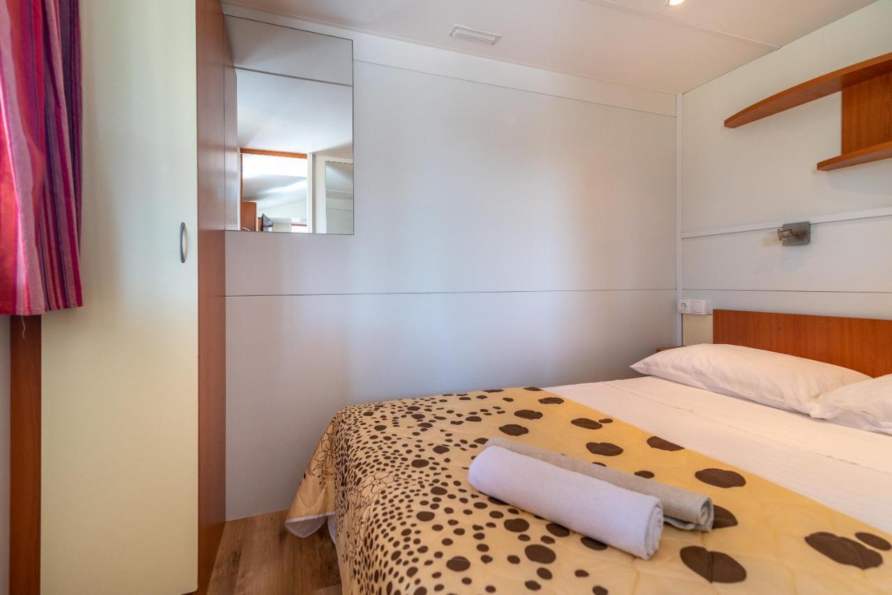 'Olive Grove' Camping House-Near The Beach Divulje Luaran gambar