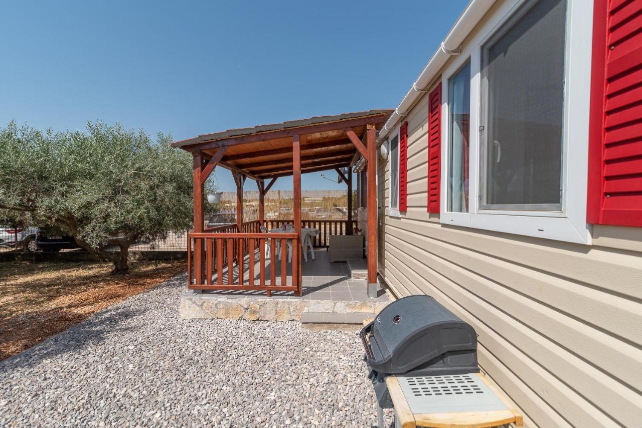 'Olive Grove' Camping House-Near The Beach Divulje Luaran gambar